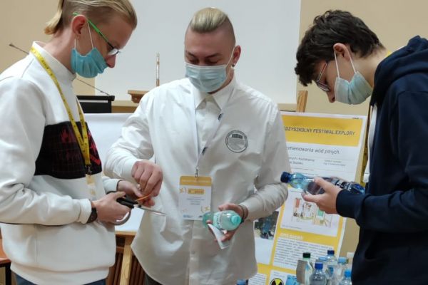 młodzież ZSB i KU na Festiwalu