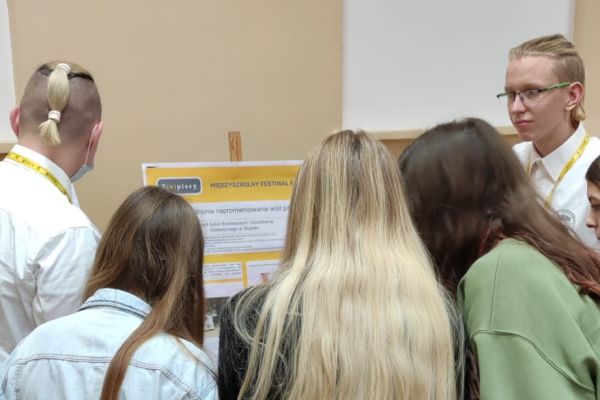 młodzież ZSB i KU na Festiwalu