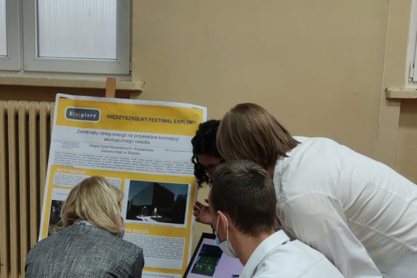 młodzież ZSB i KU na Festiwalu